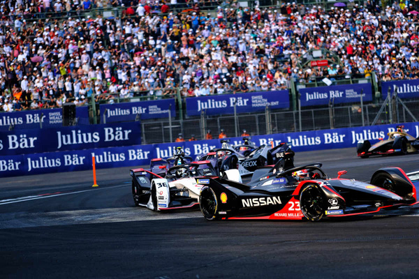 فريق نيسان e.dams يحقق مراكز متقدمة في سباقات Formula E