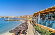 عيش الرفاهية في فنادق ميكونوس اليونانية