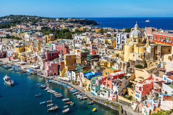 أجمل جزر إيطاليا السياحية ...تعرف عليها