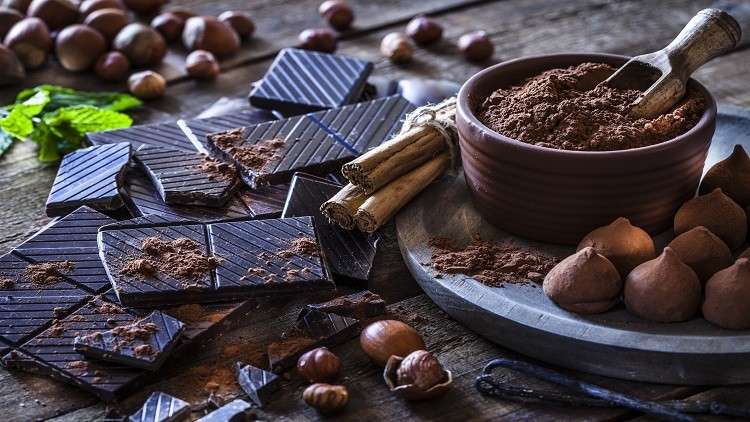 فوائد صحية للشوكولاتة الداكنة .. تعرف عليها