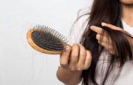 وصفات طبيعية تساعد علي علاج تساقط الشعر والحصول على خصلات قوية وناعمة