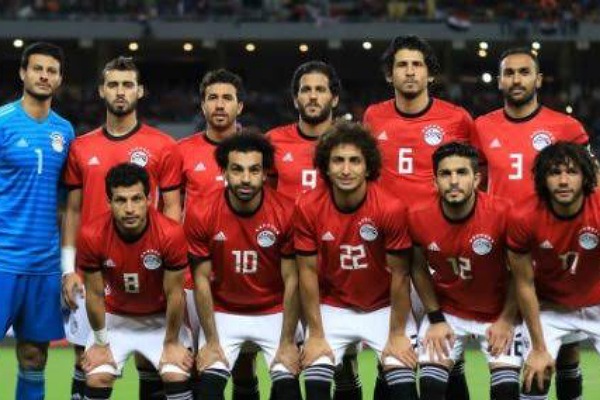 منتخب مصر يتأخر بهدف أمام انجولا بعد مرور 30 دقيقة