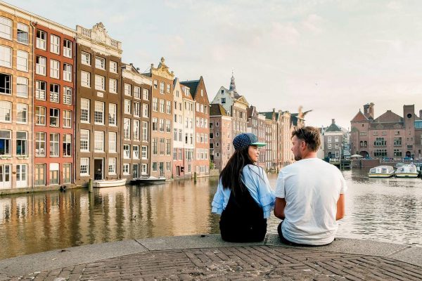شهر عسل رومانسي في هولندا