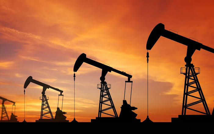أسعار النفط بعد الإغلاق نهاية الأسبوع الماضى على ارتفاع