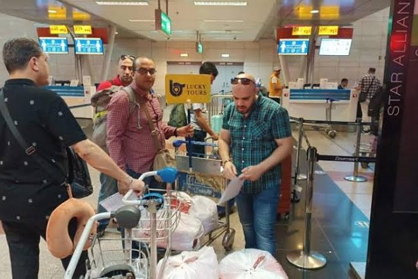 إقلاع ثاني رحلات مصر للطيران لمشجعي الأهلي من مطار القاهرة