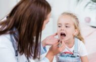 التهاب الحلق عند الأطفال .. هل يمكن علاجه بالمضادات الحيوية؟