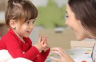 طور مهارات طفلك.. نصائح مهمة لتعليم الأطفال النطق الصحيح للكلمات